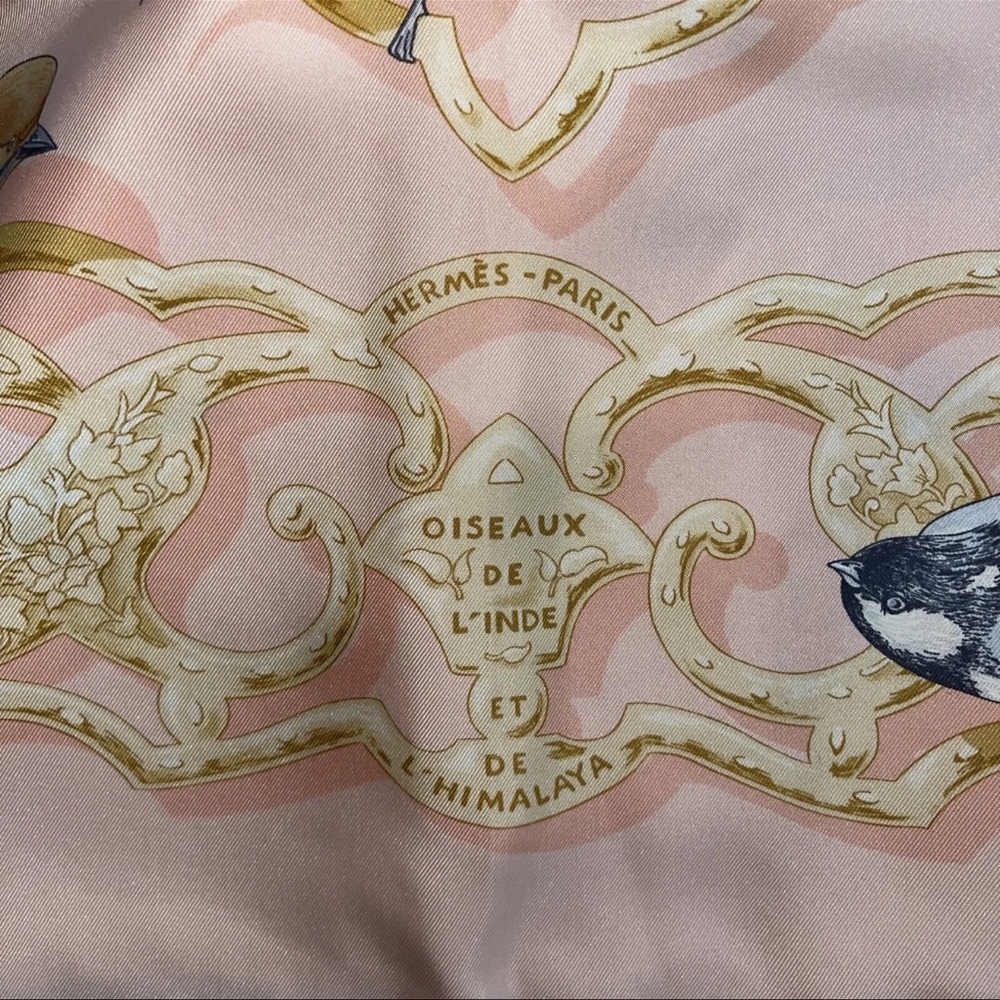 HERMES Scarf Carre 90 "Oiseaux de L' Inde et de L' Himalaya" 100% Silk Vintage - Picture 9 of 9